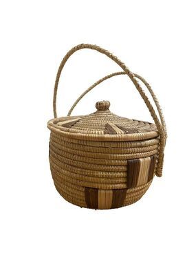 Osadia Boho Style Hand Woven Basket with Lid and Handles